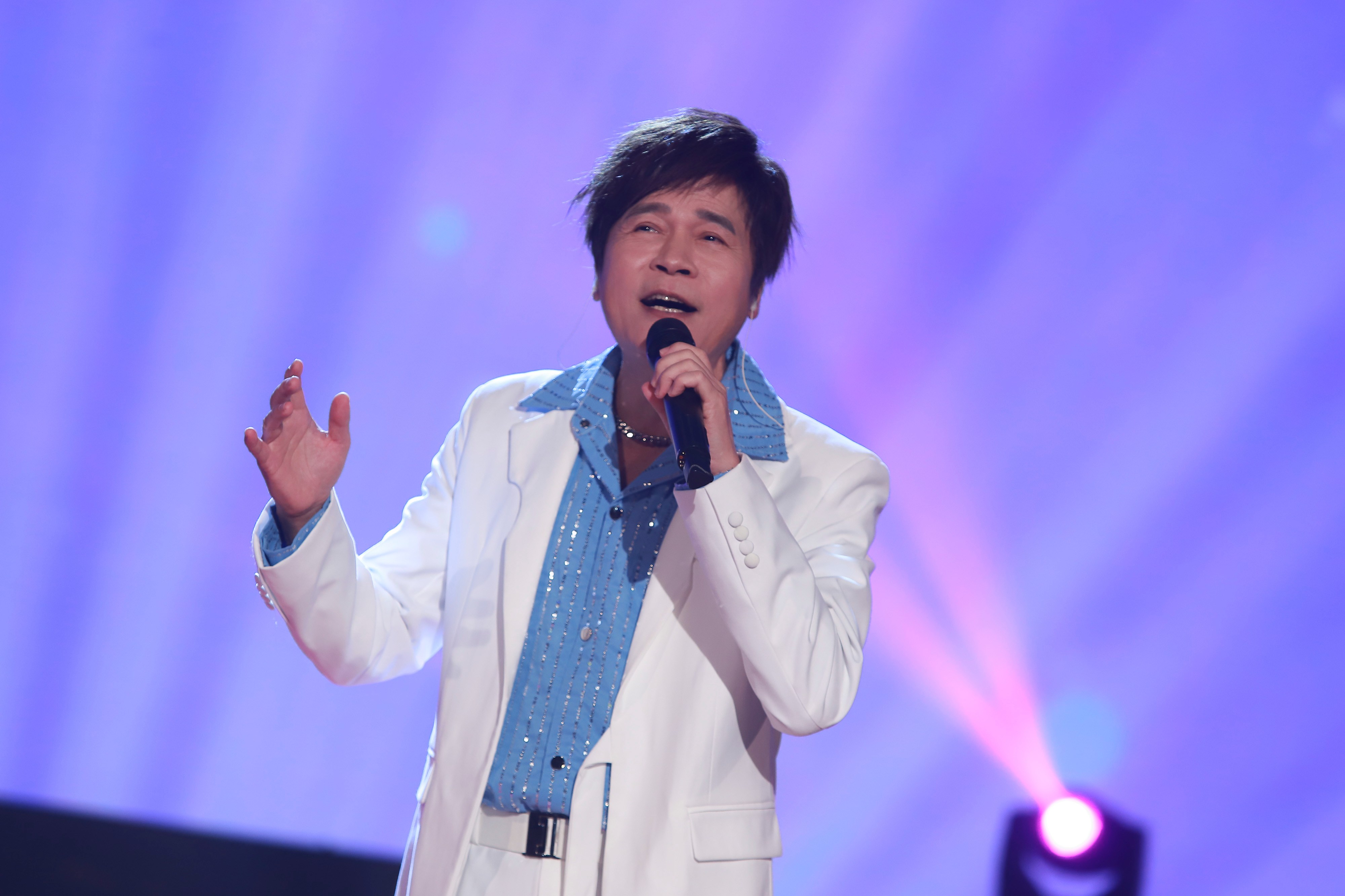 吳晉淮與洪一峰音樂大師長河 　川流不息經典永流傳
