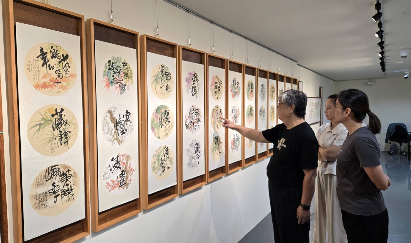 拂翠雅集2025乙巳年書畫聯展&nbsp;於新營文化中心展出58幅作品